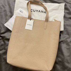 NEW Cuyana tall Classic Leather Tote “Color：Blush”